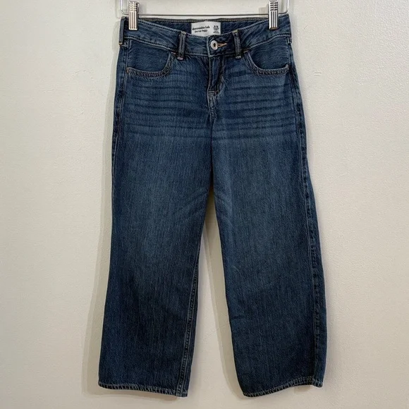 ABERCROMBIE & FITCH Low Rise Baggy Wide Leg Jeans Girls Size 9/10 Short Bear Kid - Picture 1 of 9